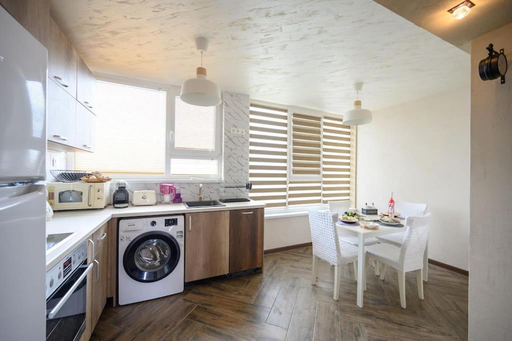 Sunset Luxury Apartment Varna Eksteriør billede